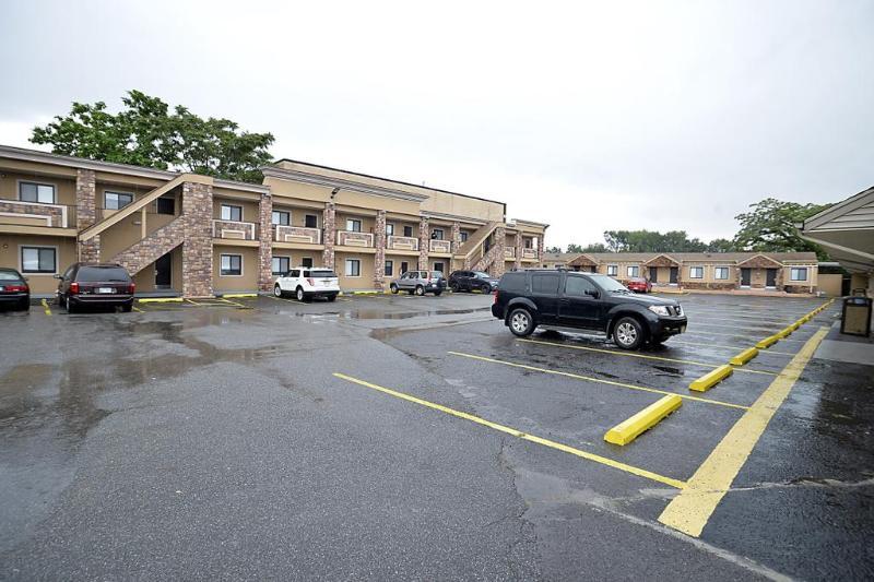 Travelodge By Wyndham South Hackensack Extérieur photo